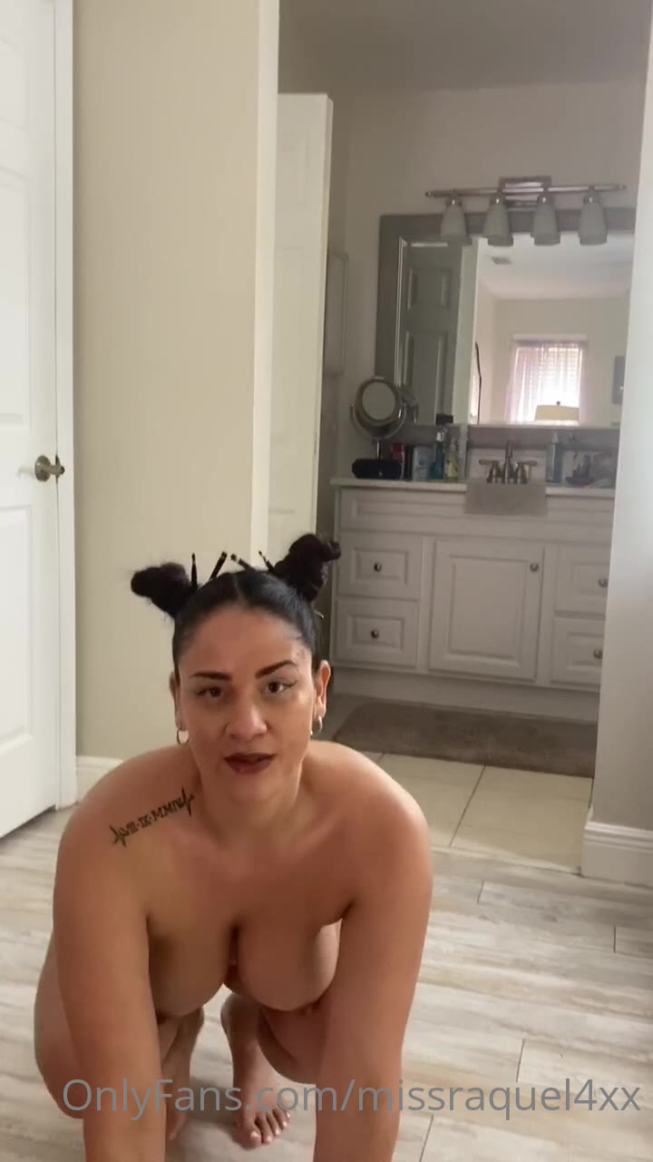 Big Ass Miss Raquel Nude OF Exposed
