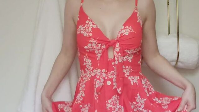 hotie Dripping babe Tinyfeettreat free onlyfans