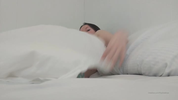 small tits Tinyfeettreat sex leak Clip