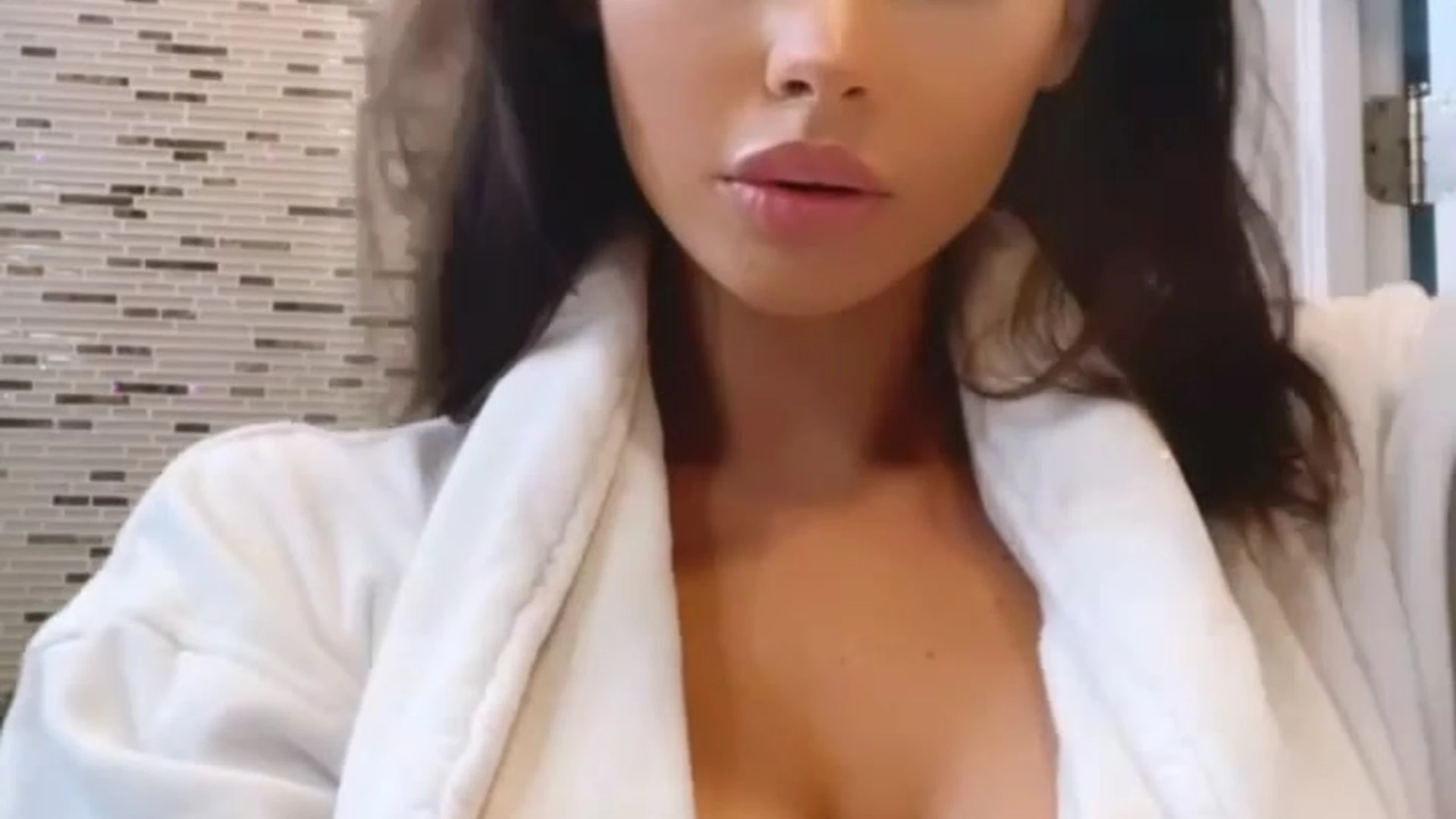 cutie fake tits Katie Bell Leaked OF video full