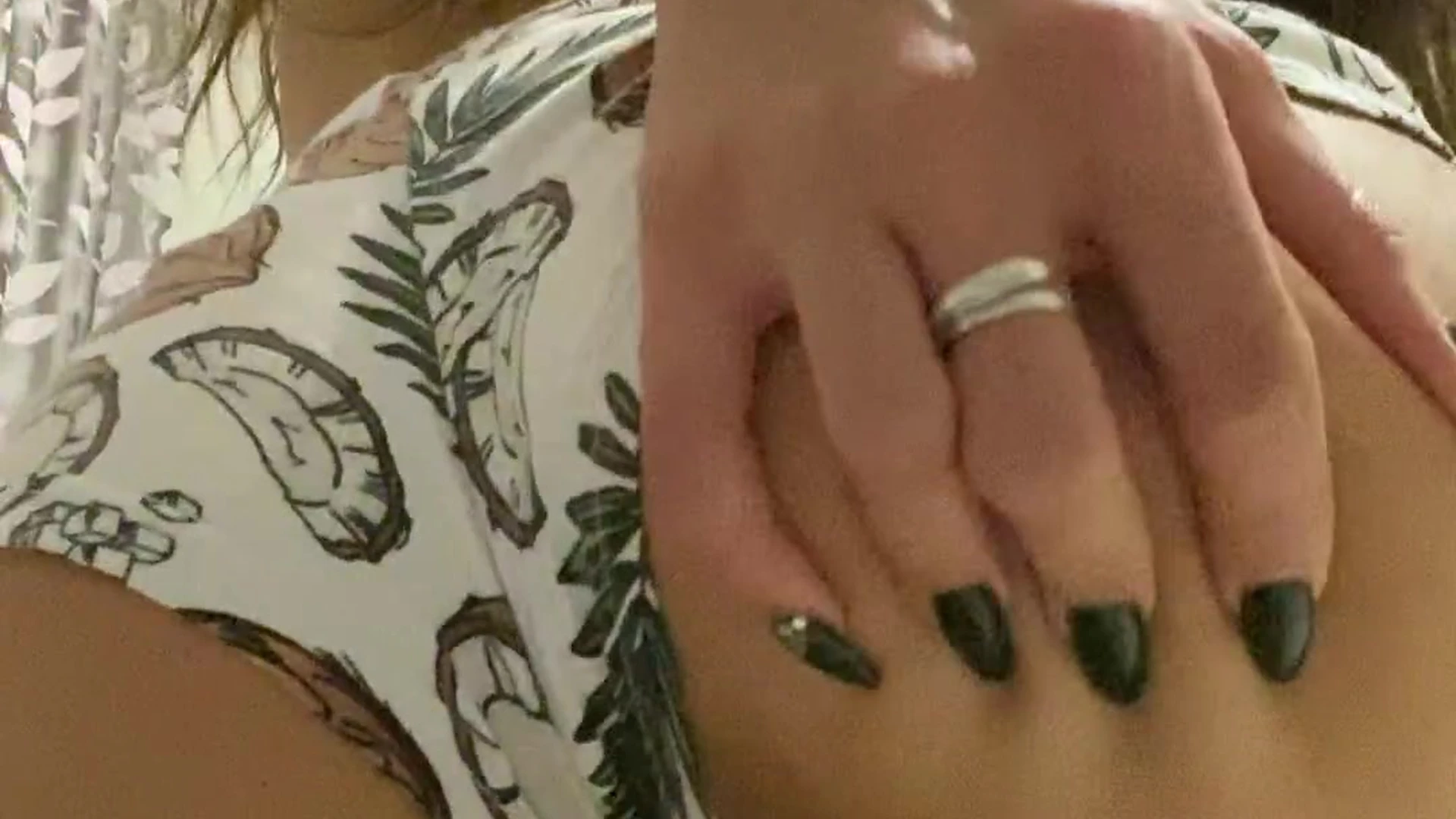 Sensational whore babe Amy Karamel onlyfans