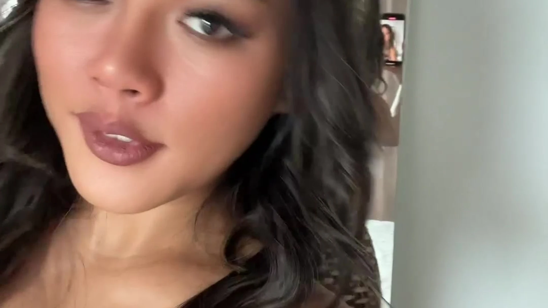 Sensational fuckdoll babe Danie Jane sexy