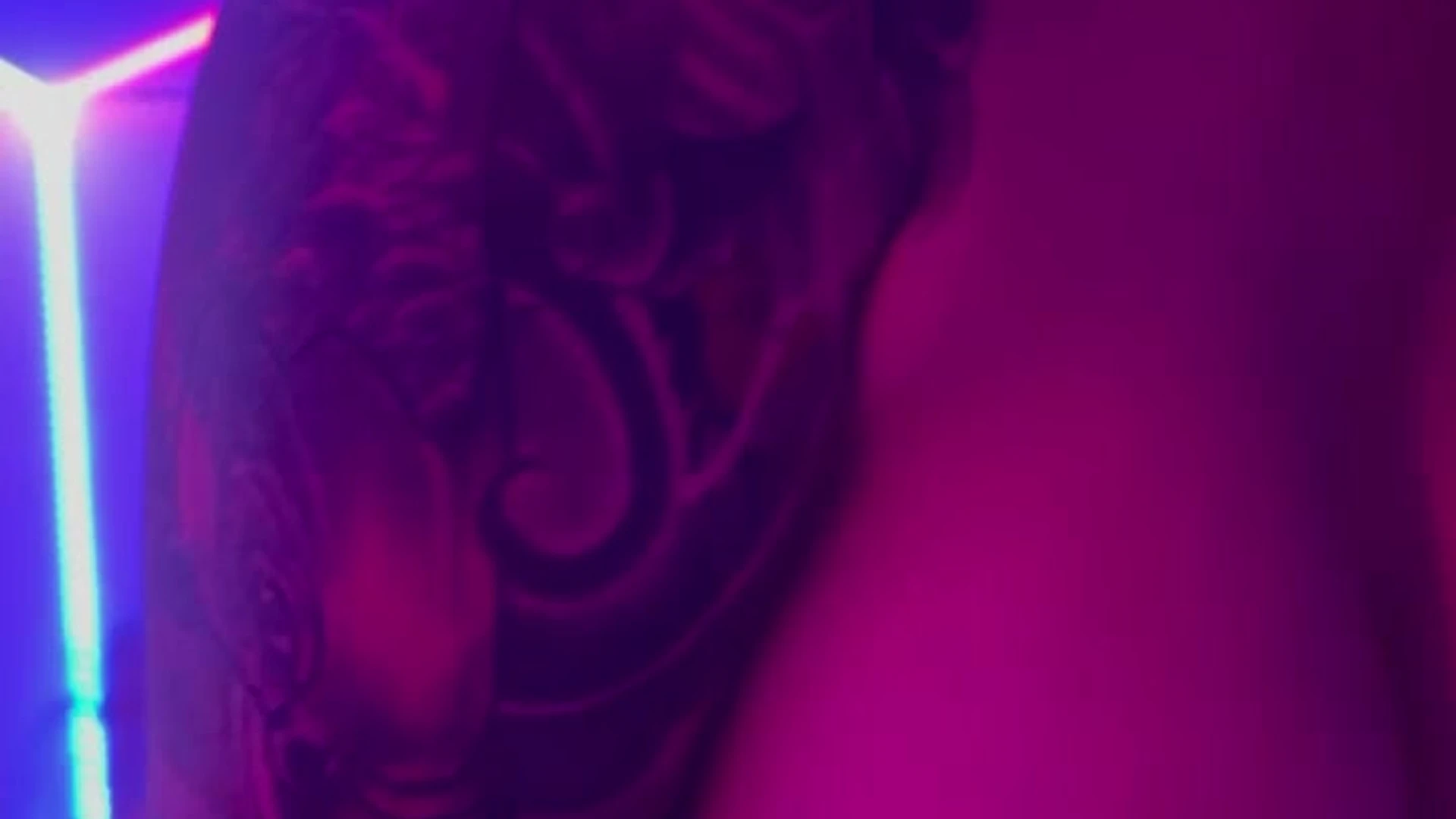 Exposed Slut Lindadelrose ass