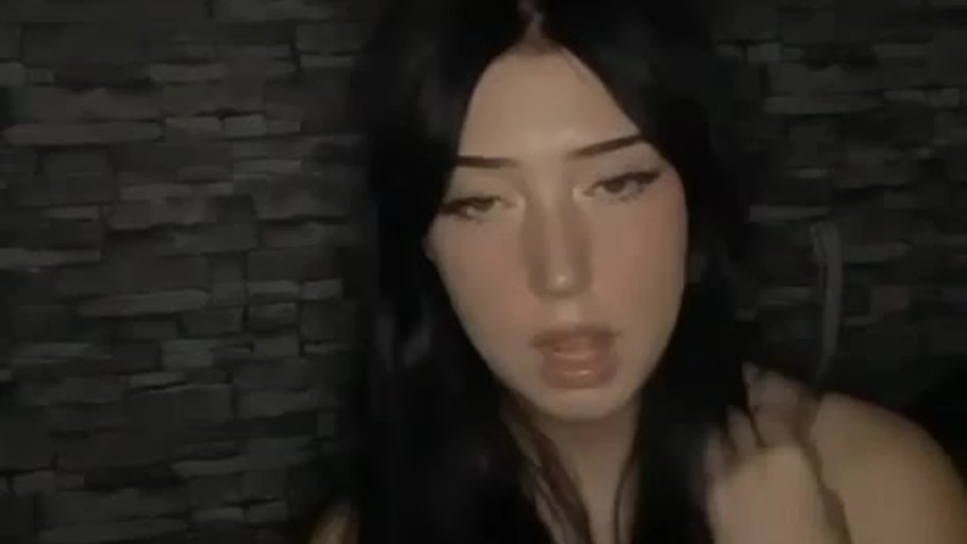 Exposed cutie Dark Hair Layla Dream sex leak VIDFULL