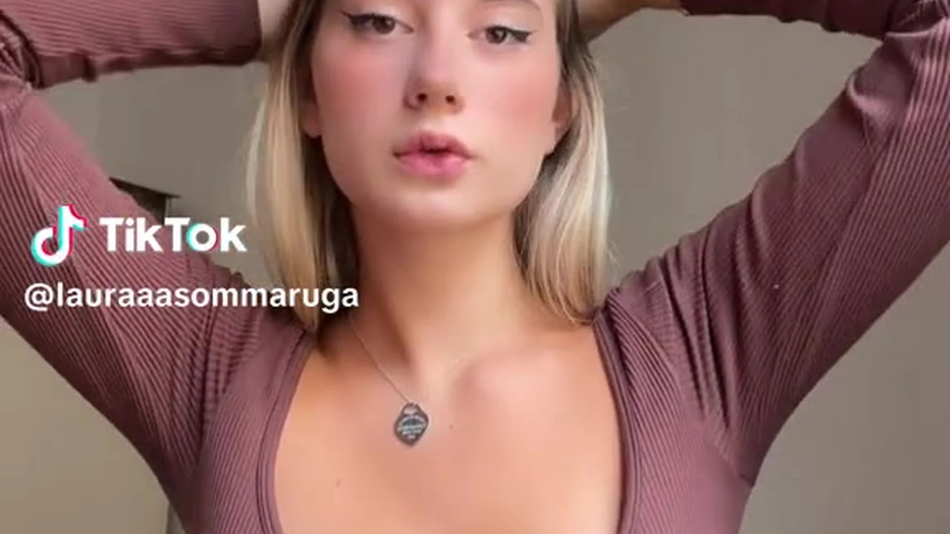 cumslut Slut Laura Sommaruga nude leaks