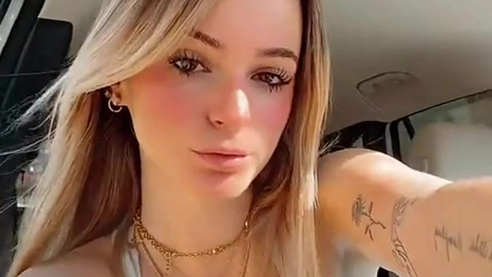 Exposed Lingerine Kaitlyn Krems only fans leaks