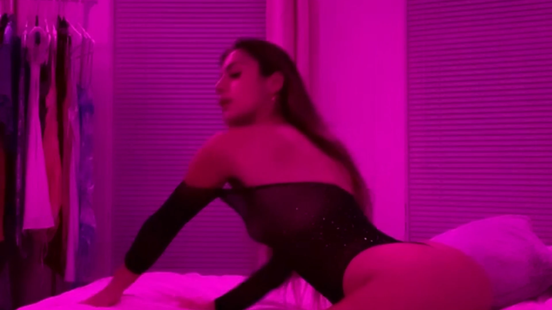 beautiful American Glitterati sex leak Exposed