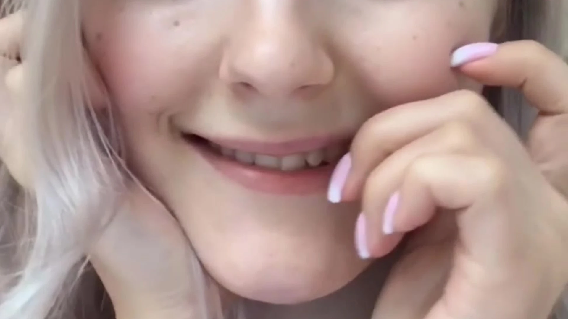 Petite Eva Elfie Leaked