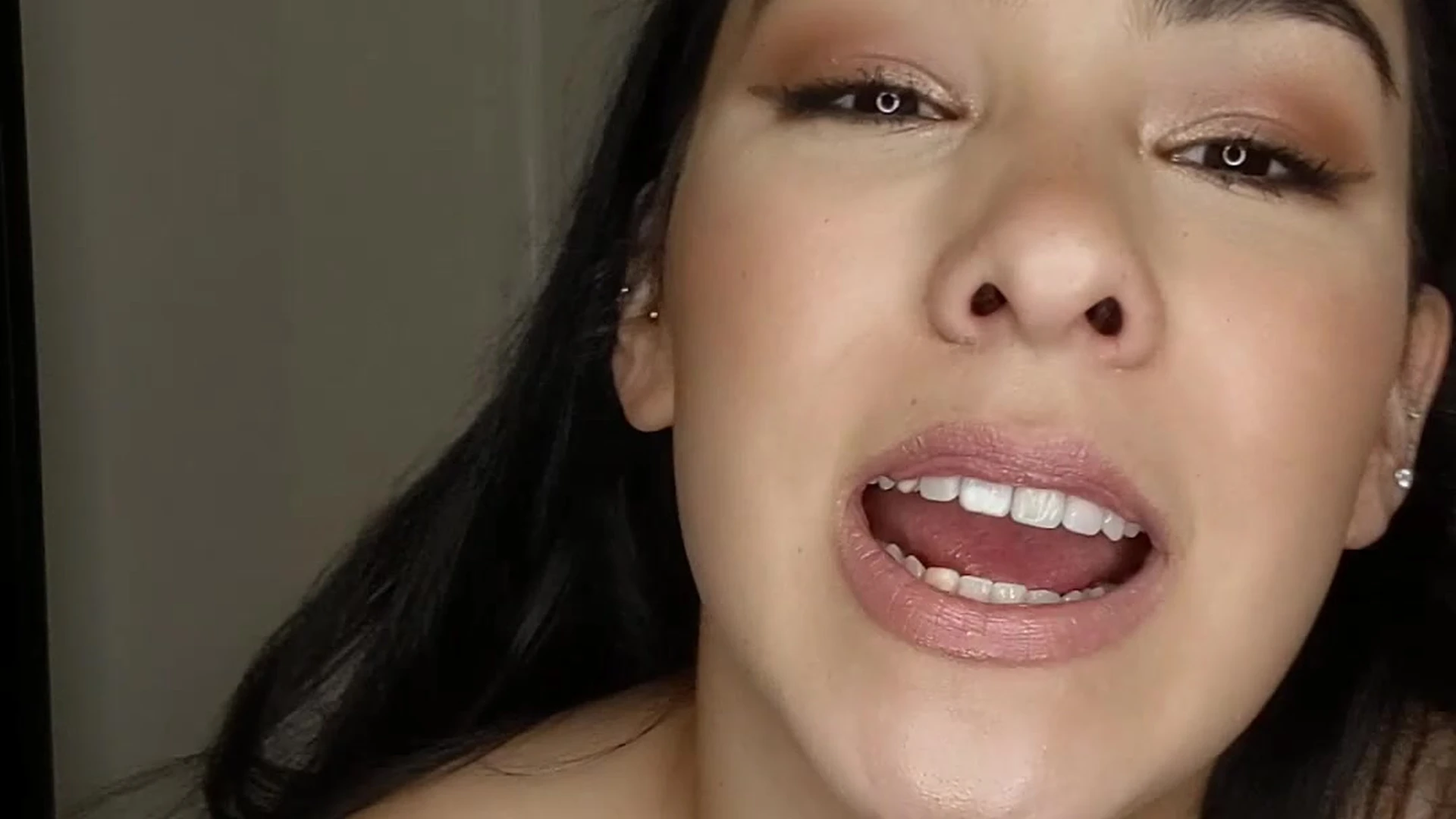 Thick LeahGoesWilde tits Full Movie