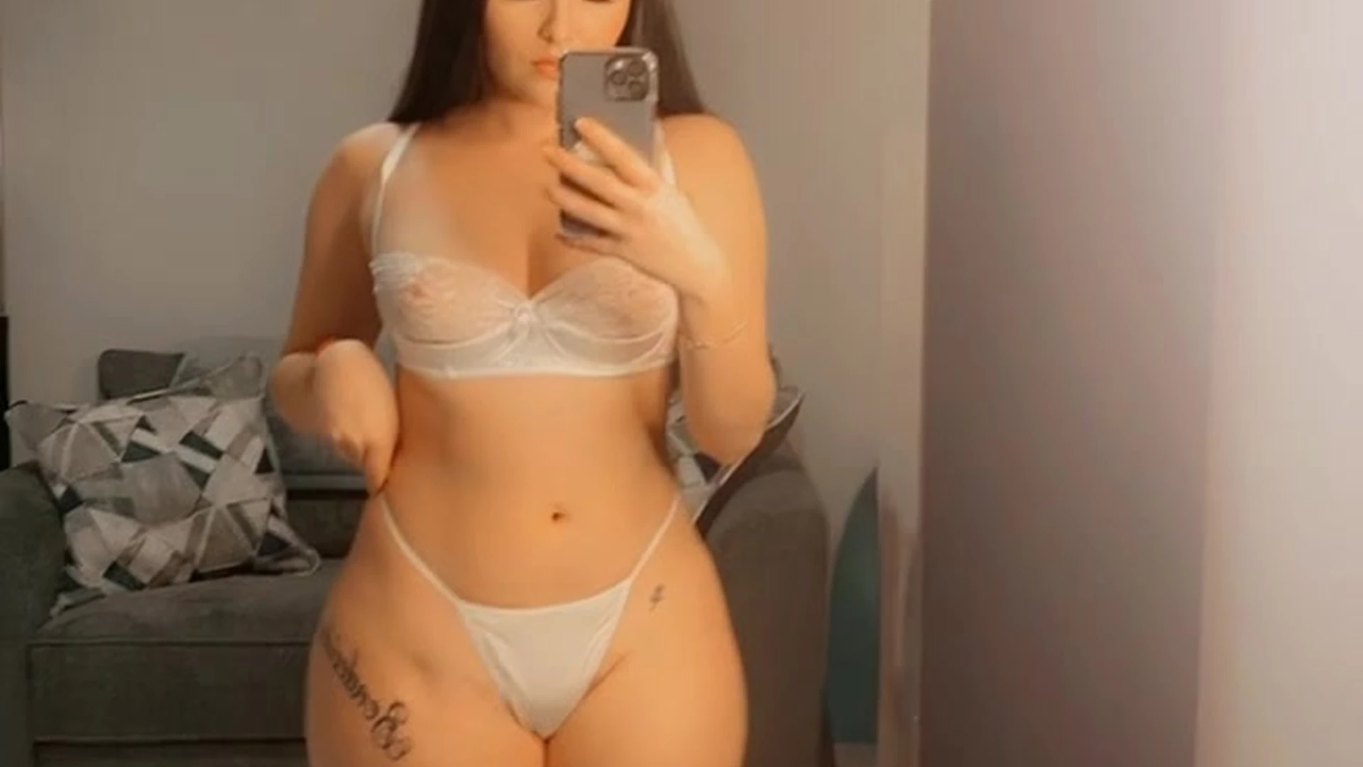 Assertive Sexy Bbystar onlyfans pic